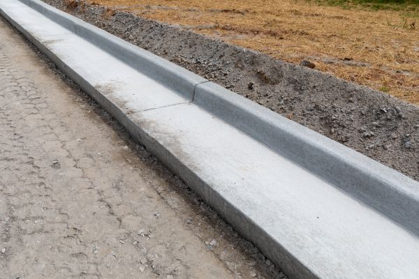 Cost of Concrete Curbing Repair in Waco